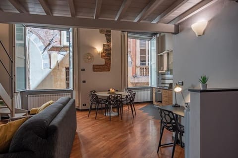 Living room, Seating area, Dining area