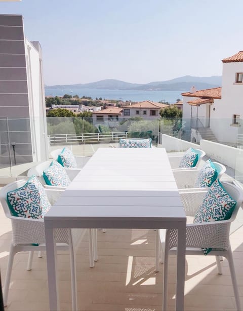 Balcony/Terrace, Living room, Sea view