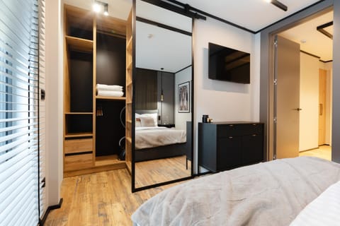 Bed, Bedroom, wardrobe