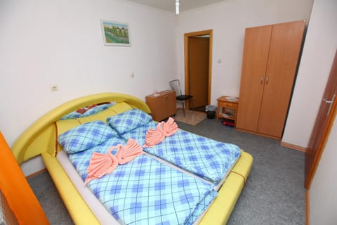Hostel Cuba Bed and Breakfast in Federation of Bosnia and Herzegovina
