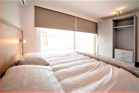 Bed, Bedroom, wardrobe, air conditioner