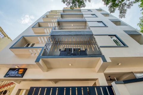 Property building, Day, View (from property/room), Balcony/Terrace