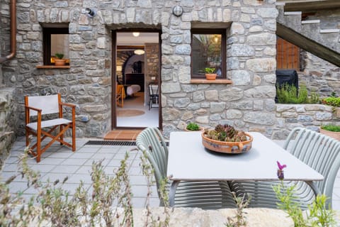 Patio, Garden, Balcony/Terrace