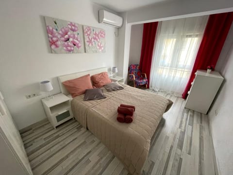 Bed, Bedroom, air conditioner