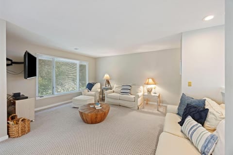 FWO1386: 1386 Fairway Oaks House in Kiawah Island