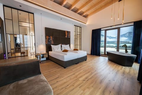 Sonja Alpine Resort Hotel in Piesendorf