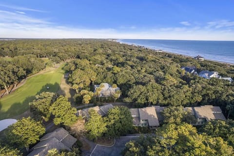 FWO1368: 1368 Fairway Oaks House in Kiawah Island