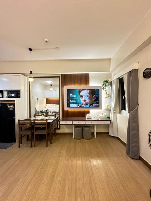 TV and multimedia, Dining area
