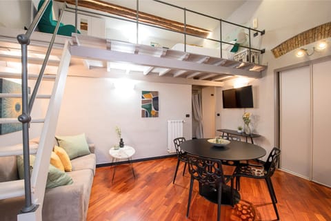 TV and multimedia, Living room, Dining area