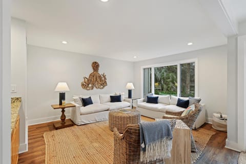 FWO1332: 1332 Fairway Oaks House in Kiawah Island