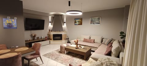 TV and multimedia, Seating area