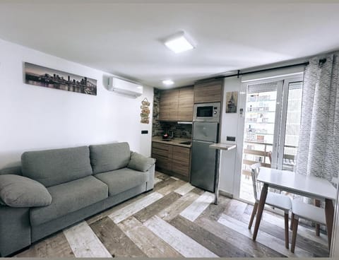 Living room, air conditioner