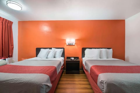 Photo of the whole room, On site