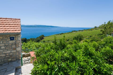 Facade/entrance, Sea view
