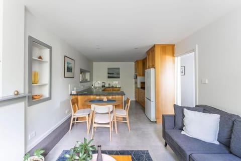 Cosy Unit With a Sea View Apartment in Burnie