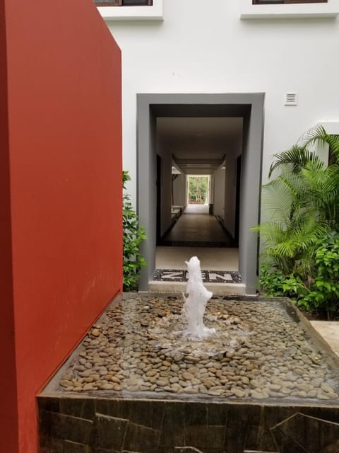 Facade/entrance, Decorative detail