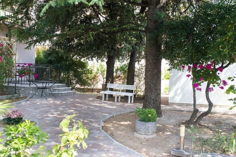 Nur 200 Meter bis zum Strand House in Lika-Senj County