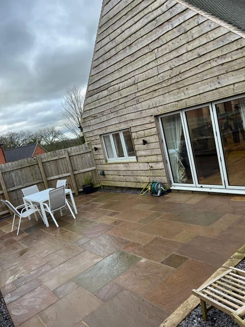 Patio, Balcony/Terrace