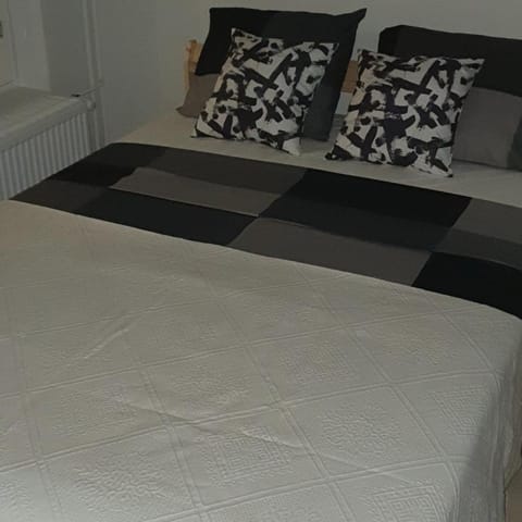 Cozy Studio in Espoo - Free Garage Parking Apartment in Helsinki