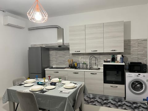 Dining area, dishwasher, minibar, pet friendly, stove, washing machine