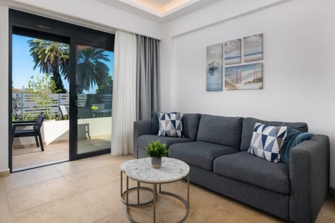 Patio, Summer, View (from property/room), Balcony/Terrace, Living room, Seating area