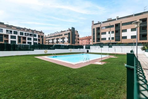 Property building, Garden, Garden view, Pool view, Swimming pool