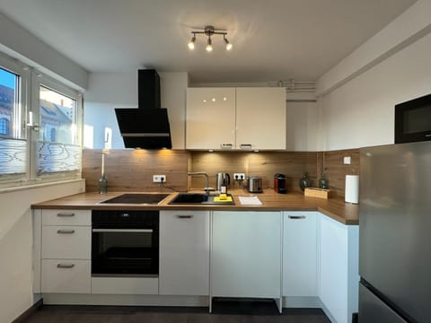 Kitchen or kitchenette, dishwasher, minibar, oven, pet friendly, stove, toaster