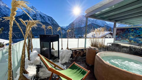 Winter, Hot Tub, Mountain view, Pool view