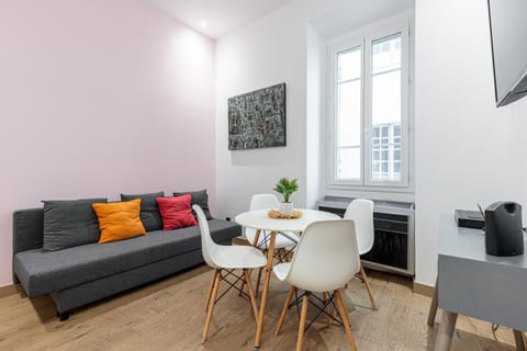 Communal lounge/ TV room, Living room
