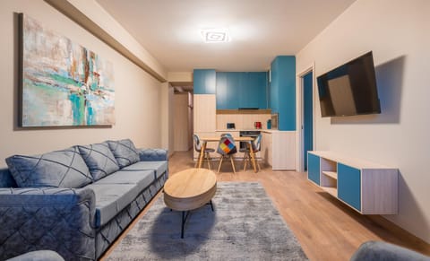 Bed, TV and multimedia, Living room, Dining area, dishwasher, minibar, pet friendly, stove, washing machine, kitchen