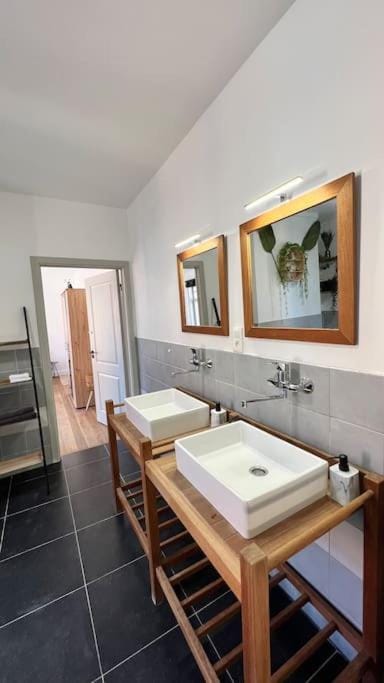 URA city center Brugge Bed and Breakfast in Bruges