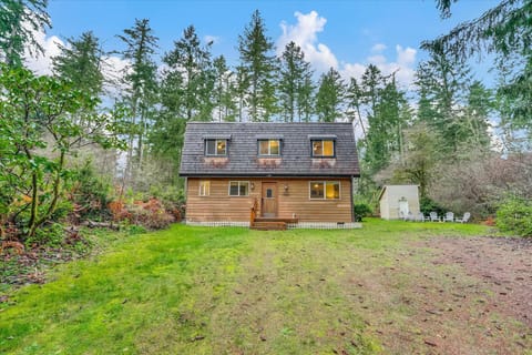 Dogwood Place House in Anderson Island