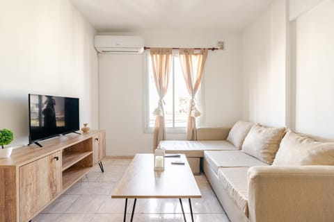 Communal lounge/ TV room, Living room, Evening entertainment, air conditioner
