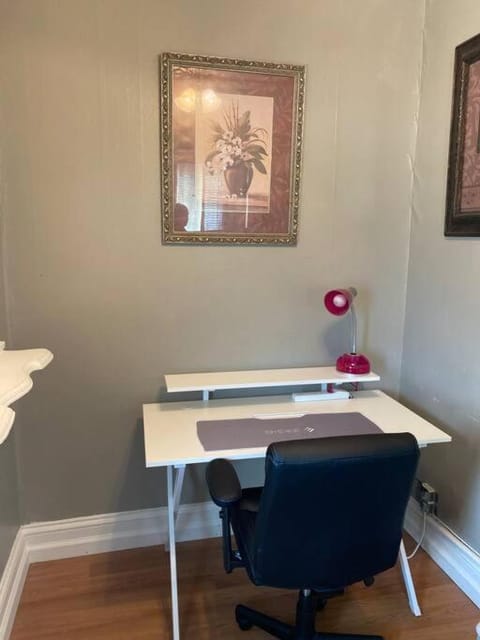 Classic King Suite Apartment Apartment in Schenectady