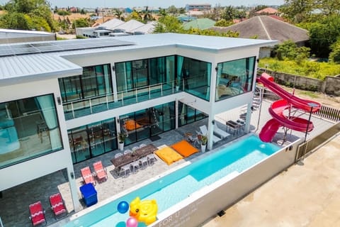 Property building, Day, View (from property/room), Balcony/Terrace, Aqua park, Evening entertainment, Pool view, Swimming pool, Parking, sunbed