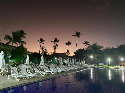 Pool view, Swimming pool, sunbed