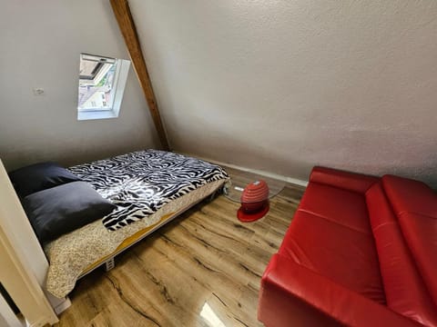 Bed, Living room, Photo of the whole room, Seating area, Bedroom, wardrobe