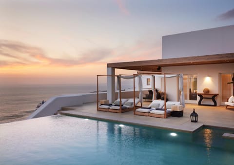 Day, View (from property/room), Balcony/Terrace, Seating area, Pool view, Sea view, Swimming pool, Sunrise, Sunset, sunbed