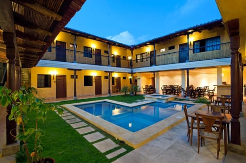 Swimming pool