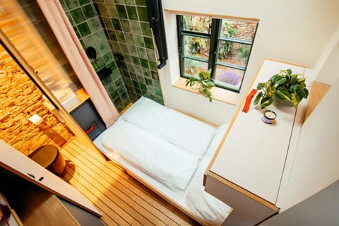 Bed, Bathroom, Photo of the whole room