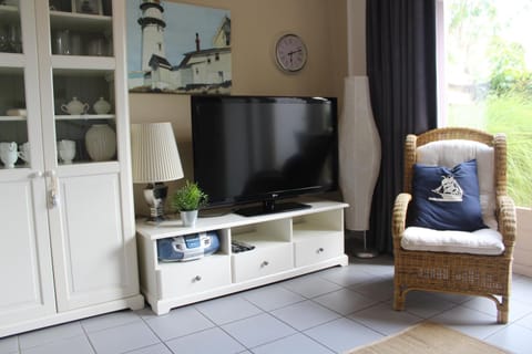 TV and multimedia, Seating area