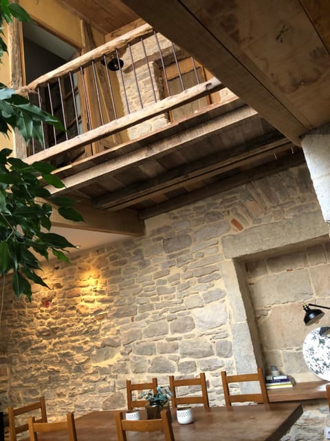 Seating area, Dining area