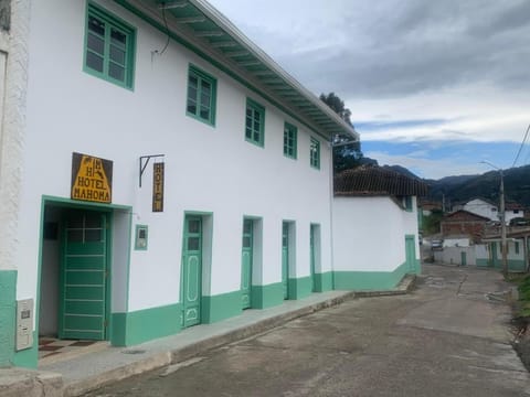 Property building, Street view