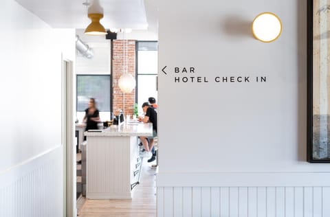 Drinks, Alcoholic drinks, Non alcoholic drinks