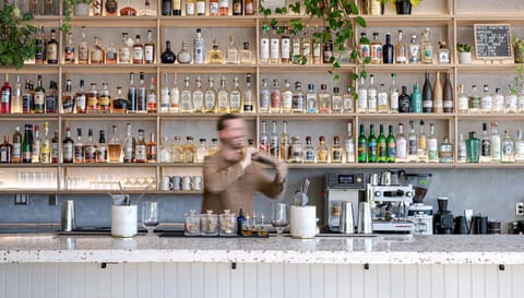 Lounge or bar, Food and drinks, Drinks