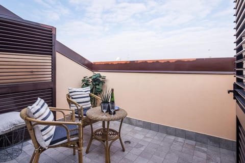 Day, Balcony/Terrace
