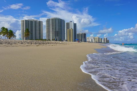 Sunset's Rest Apartment in Singer Island
