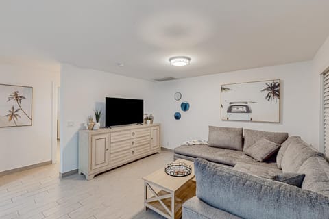 Sunset's Rest Apartment in Singer Island