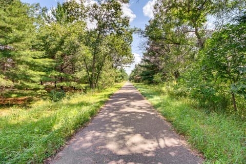 Lake Hubert Cabin with Private Deck and Boat Dock Cabin in Minnesota