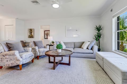 Sapphire Shores House in North Naples